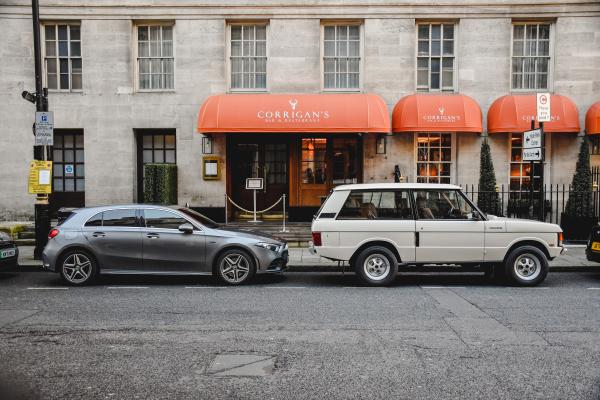A Restomod Range Rover Classic Makes For A Weirdly Brilliant City Car